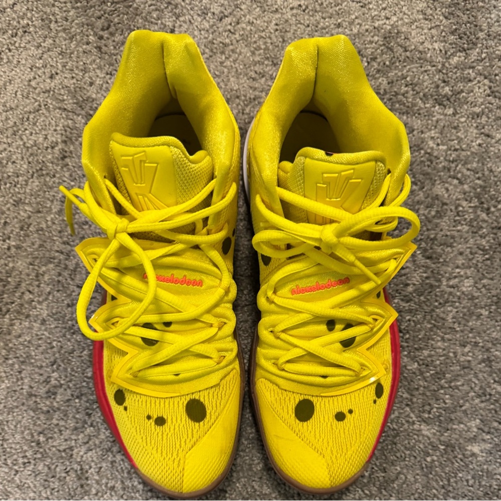 SpongeBob SquarePants Kyrie 5
Yellow and Athletic Sneakers